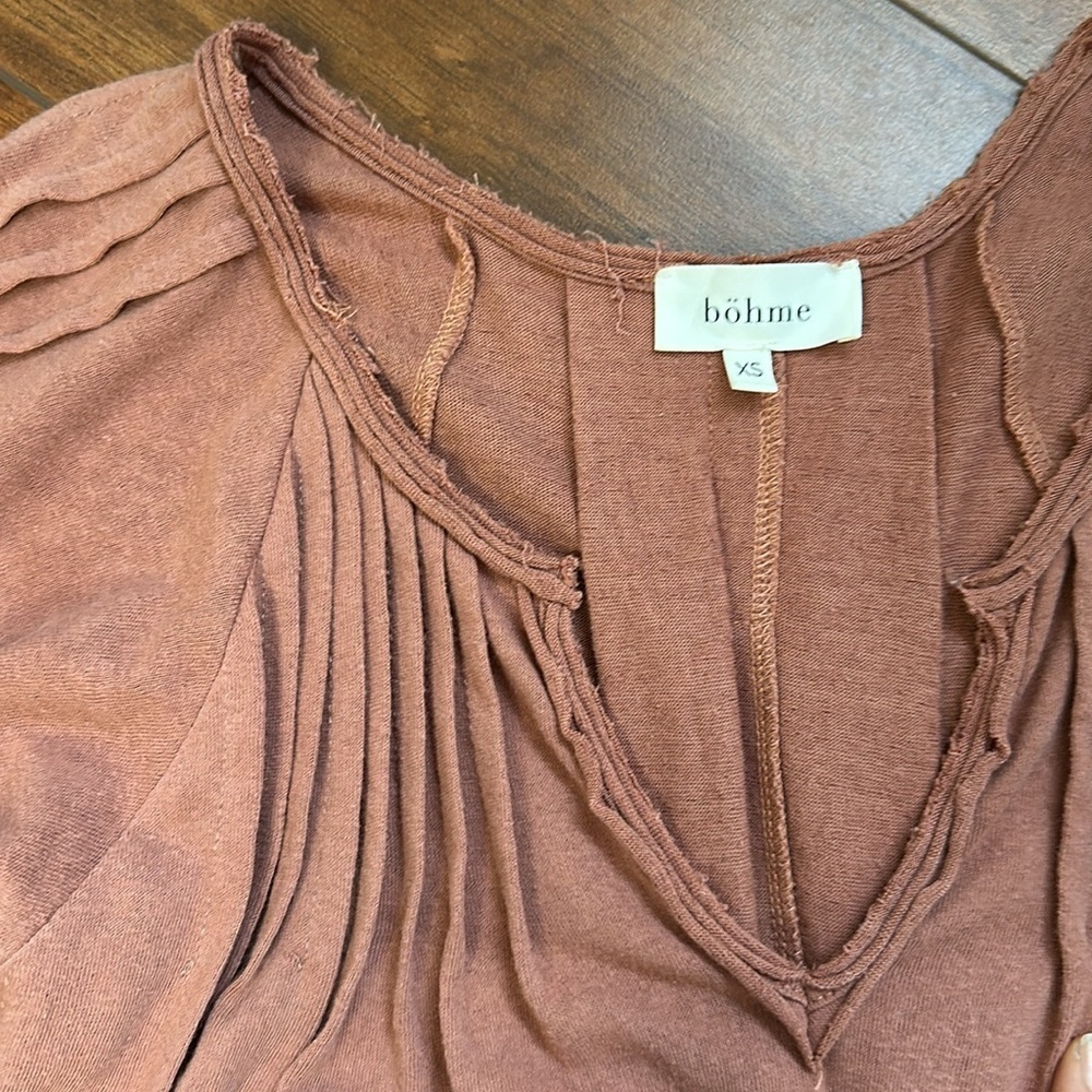 Bohme XS Dusty Rose Boho Top Pleated Neck Flutter Sleeve Lightweight - Picture 3 of 9